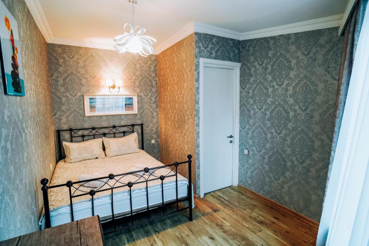 Second House Rustaveli Lejlighed Tbilisi Eksteriør billede