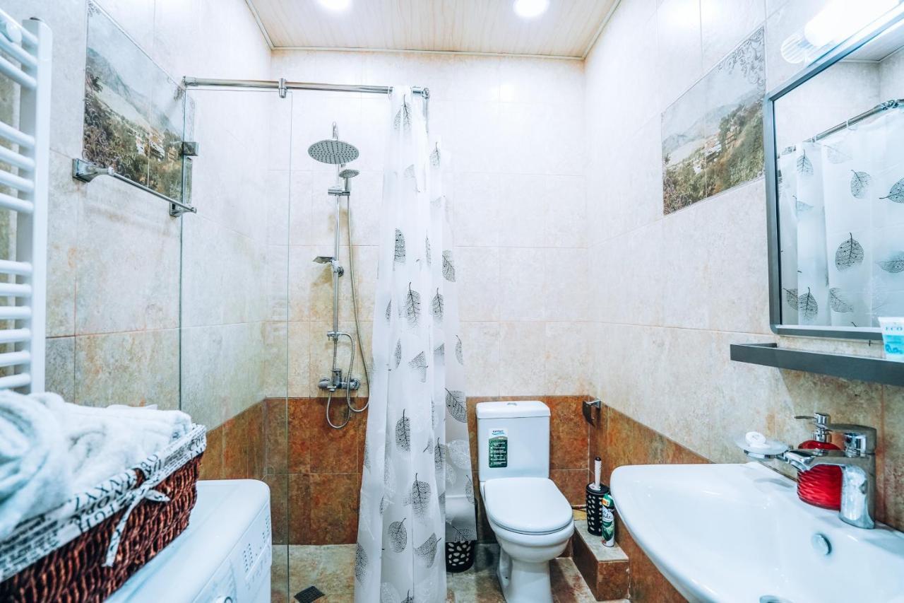 Second House Rustaveli Lejlighed Tbilisi Eksteriør billede